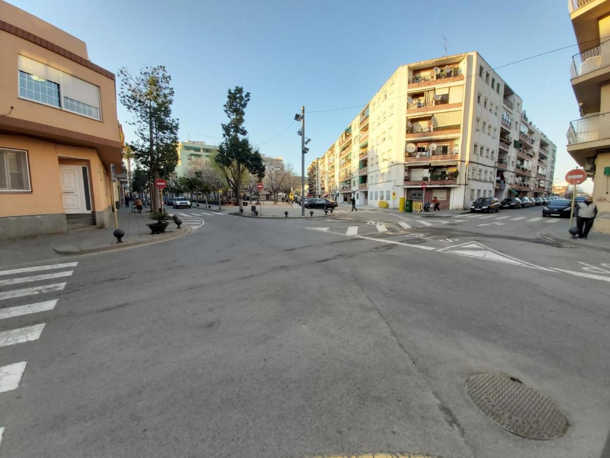 Diana Apartamento Con Terraza Muy Cerca Del Mar Пинеда-де-Мар Экстерьер фото
