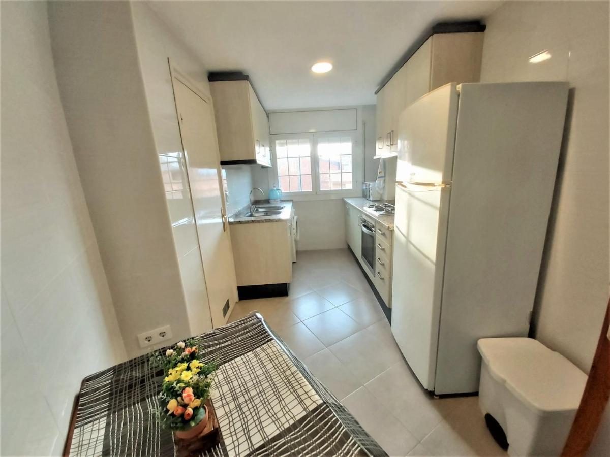 Diana Apartamento Con Terraza Muy Cerca Del Mar Пинеда-де-Мар Экстерьер фото