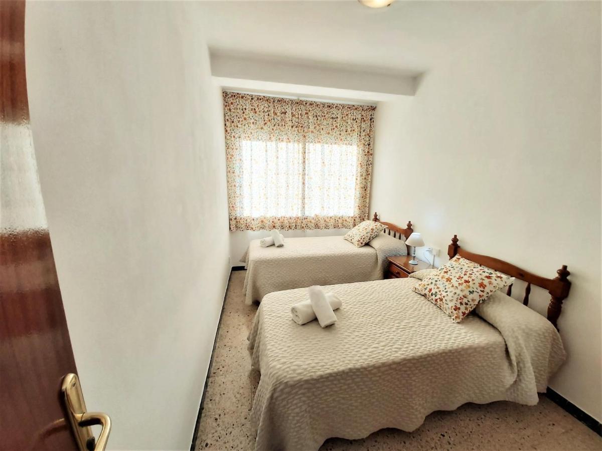 Diana Apartamento Con Terraza Muy Cerca Del Mar Пинеда-де-Мар Экстерьер фото